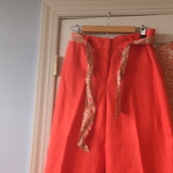 Two piece outfit. - Picture 4 of 4